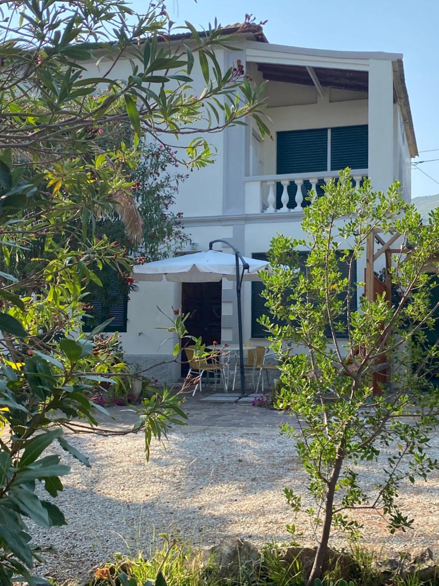 Isola D'Elba Casa Vacanze - Villa Portello - La Casina Bis - Quarzo-Pirite リオ・マリーナ エクステリア 写真